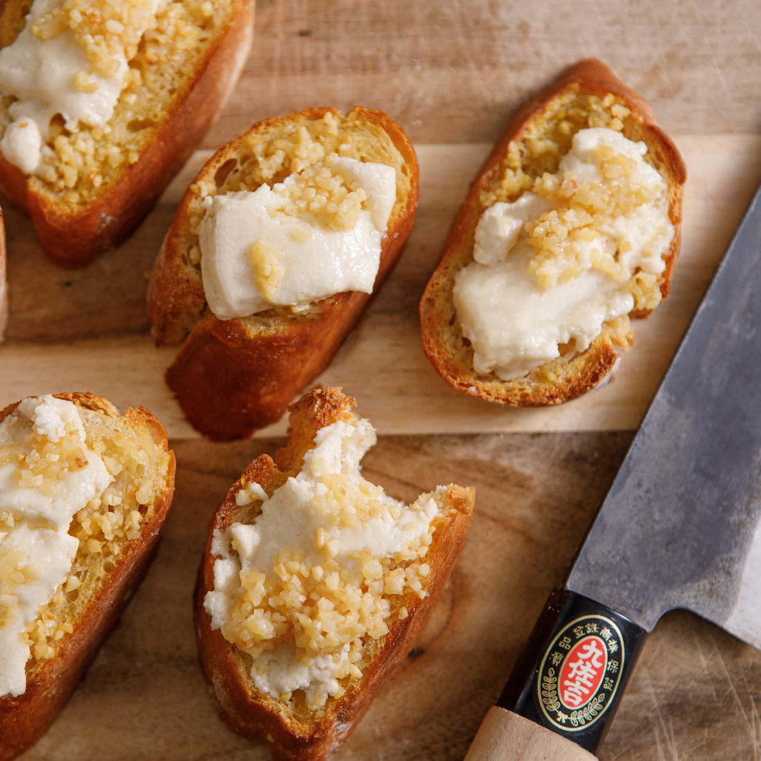 Easy Cheesy Garlic Bread