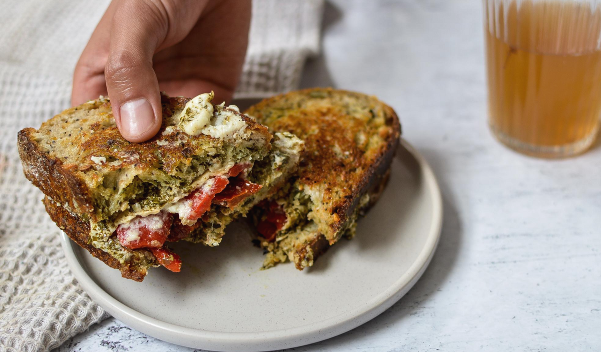 Pesto, Red Pepper & Sham Toastie (Recipe) – Honestly Tasty